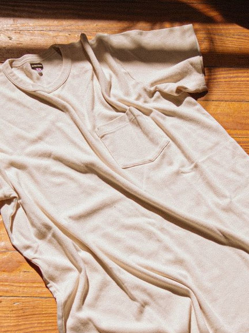 NoY Soft Tee in warm oatmeal